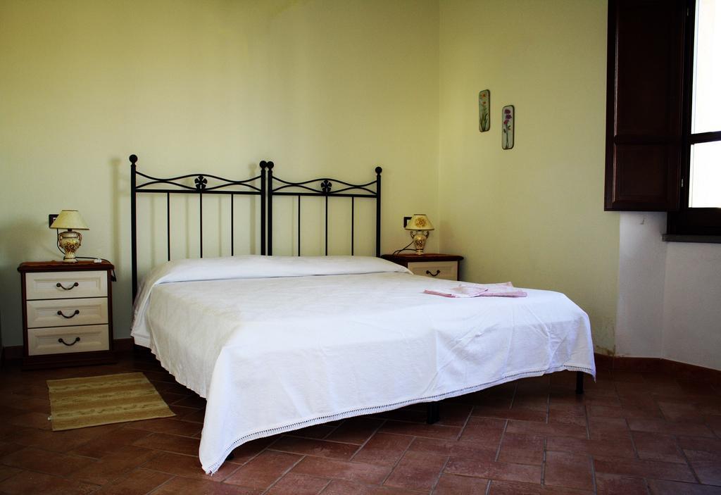 B&B Sa Prama Galtellì Eksteriør billede